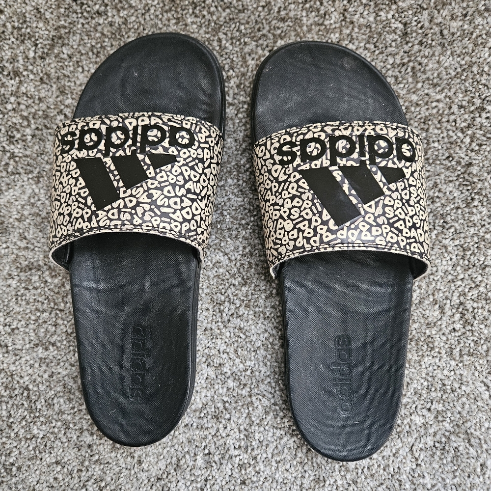 Adidas Black and Tan Slide Size 11 Slides/Sandals